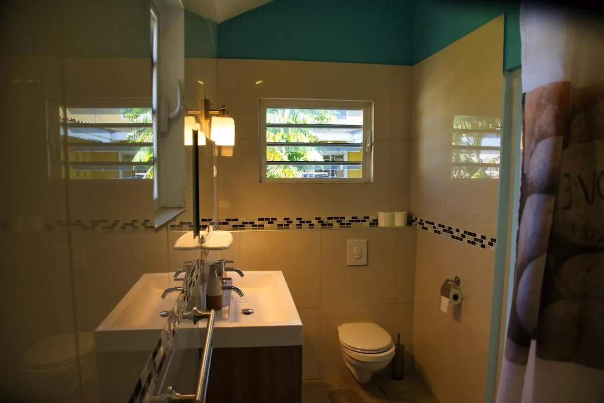 Nos Cu Nos, Ruim Appartement 65 M2 Met Zwembad,Inclusief Water En Electriciteit Willemstad