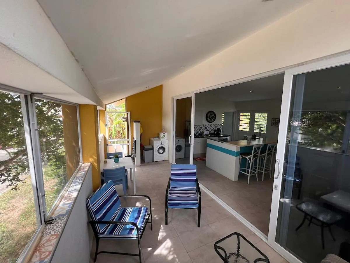 Apartment Nos Cu Nos, Ruim Appartement 65 M2 Met Zwembad,Inclusief Water En Electriciteit Willemstad